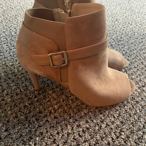Ankle boots - Picture 2 of 4